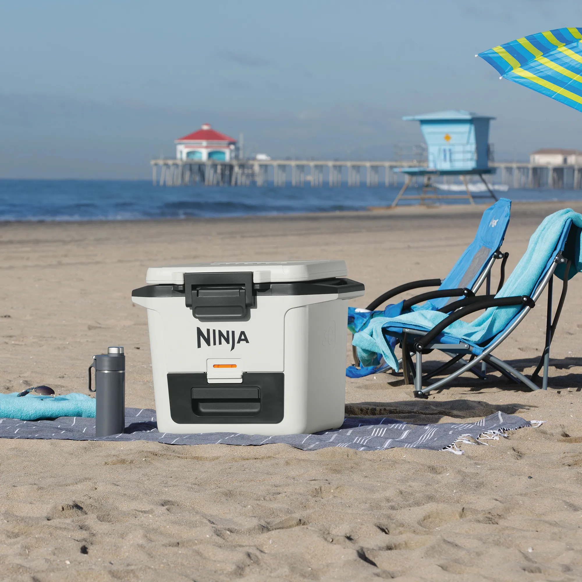 Ninja FrostVault 28L Hard Cooler with Dry Zone - Image 27