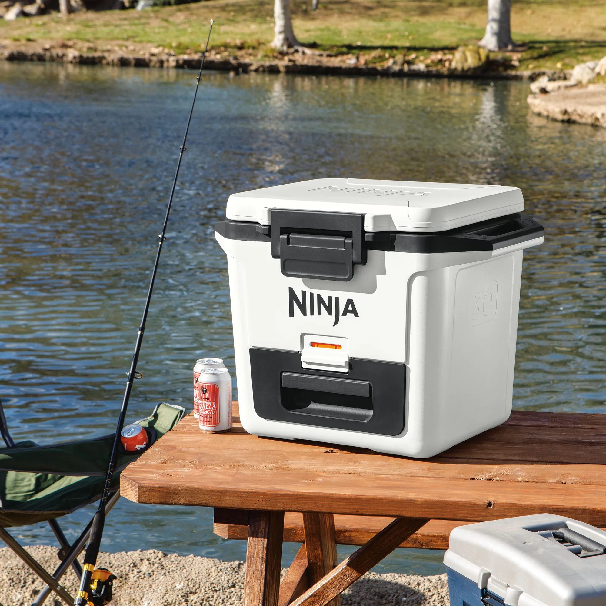 Ninja FrostVault 28L Hard Cooler with Dry Zone - Image 29