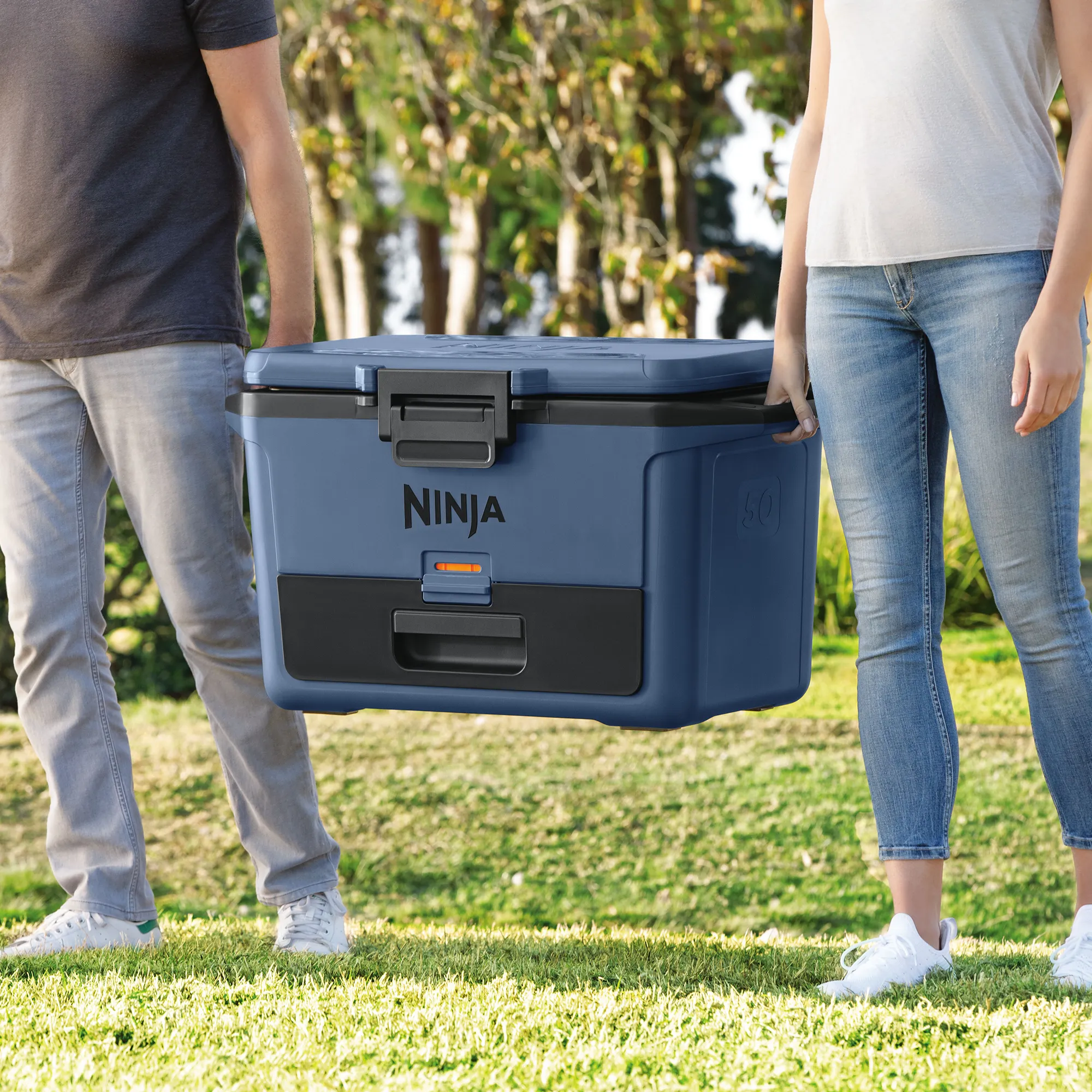 Ninja FrostVault 47L Hard Cooler with Dry Zone - Image 7